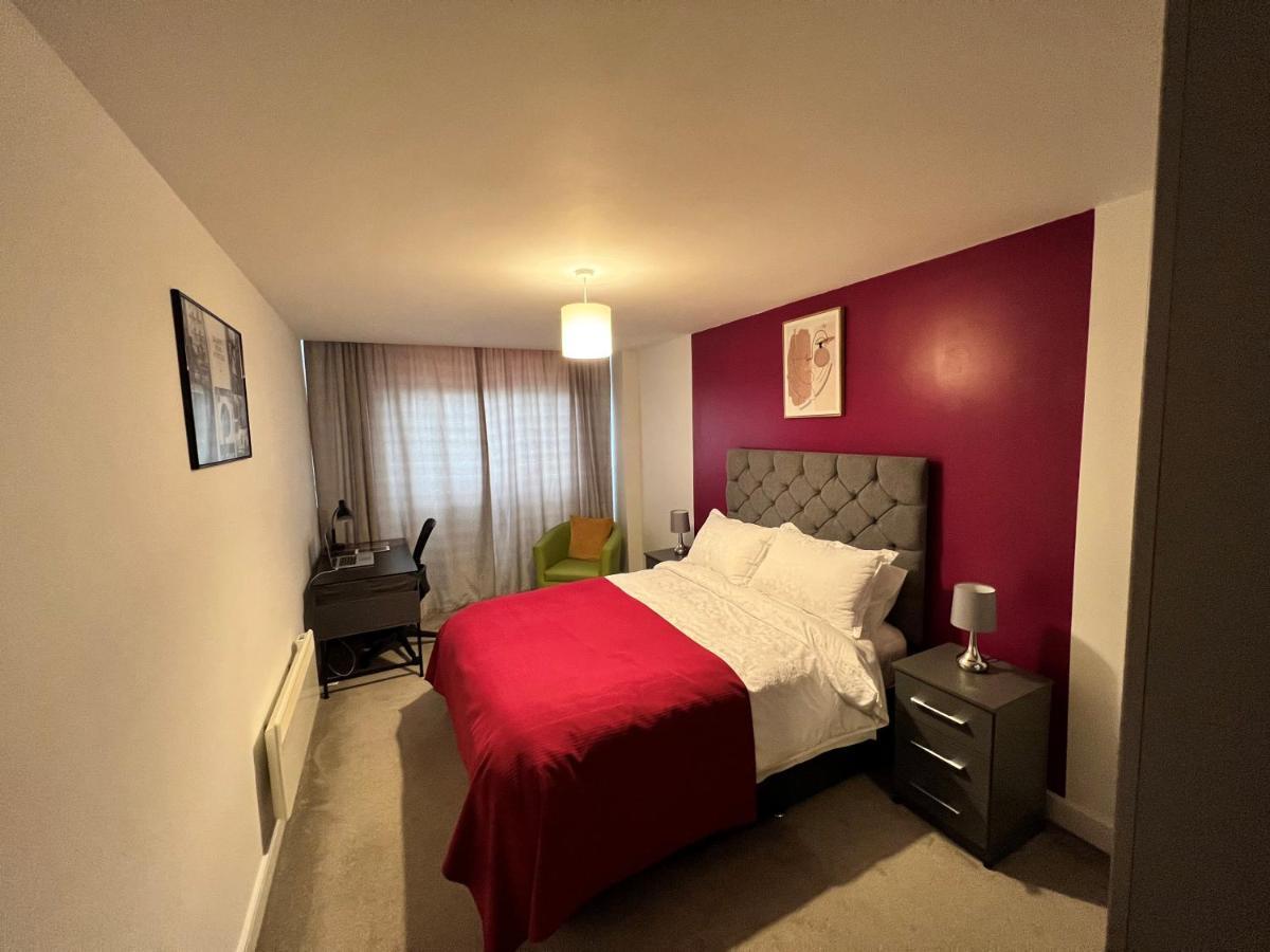 Spacious 1 Bed Relocation Apartment Free Parking, Brierley Hill Dış mekan fotoğraf