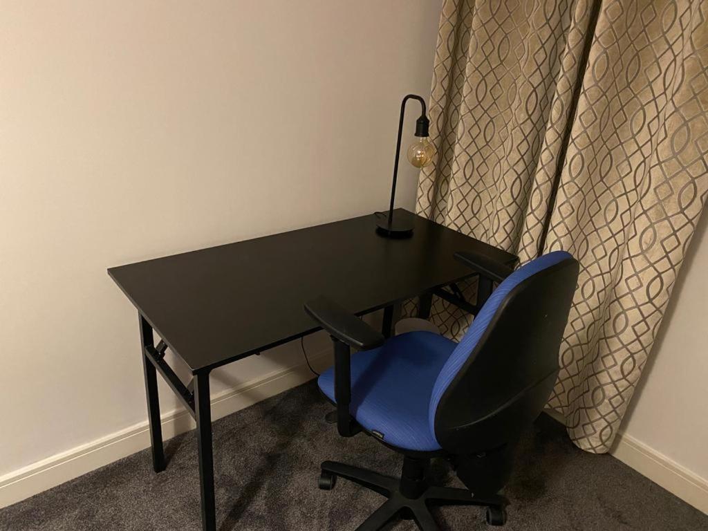 Spacious 1 Bed Relocation Apartment Free Parking, Brierley Hill Dış mekan fotoğraf